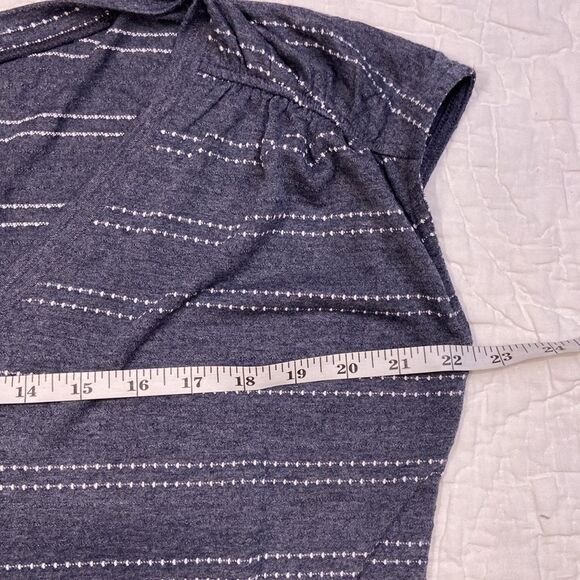 LOFT Gray and White Cap Sleeve Boxy Tee with Polka Dot striping size Medium - Picture 6 of 7